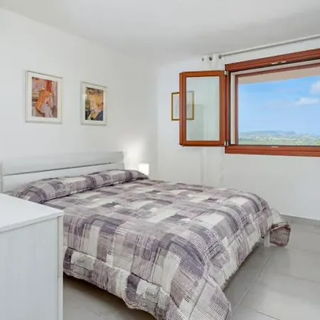 Gli Ulivi Home, Palau