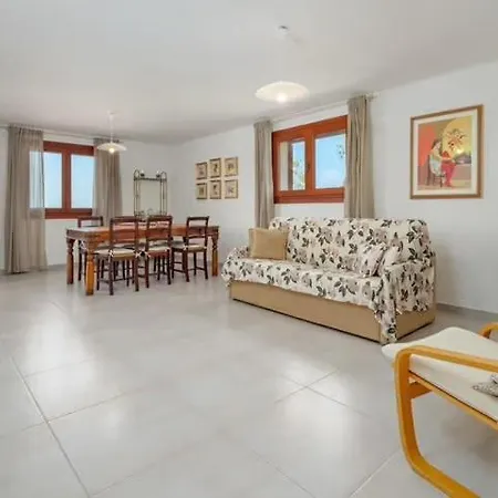 Gli Ulivi Home, Apartment Palau